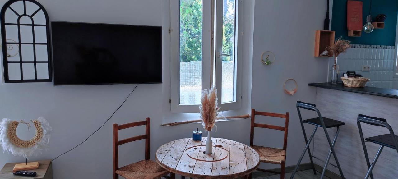 L'appartement 7 - Centre ville-parking-TV-Wifi Tarbes Extérieur photo